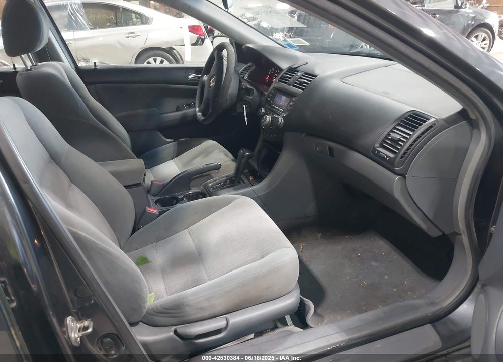 2005 HONDA ACCORD 2.4 LX VIN: 1HGCM56455A012740