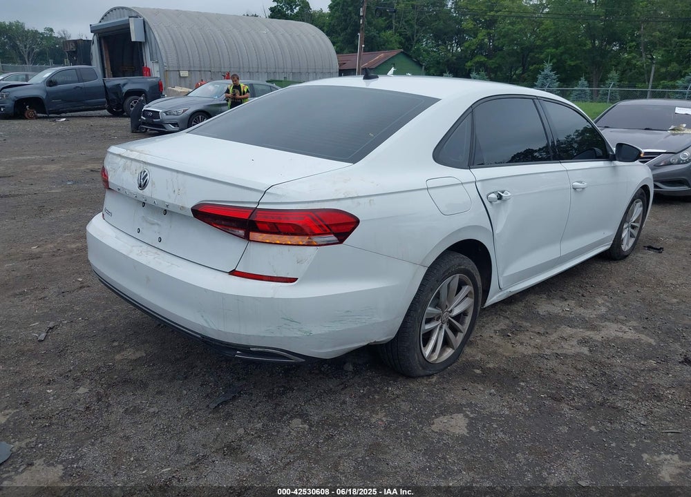 2021 VOLKSWAGEN PASSAT VIN: 1VWAA7A33MC014365