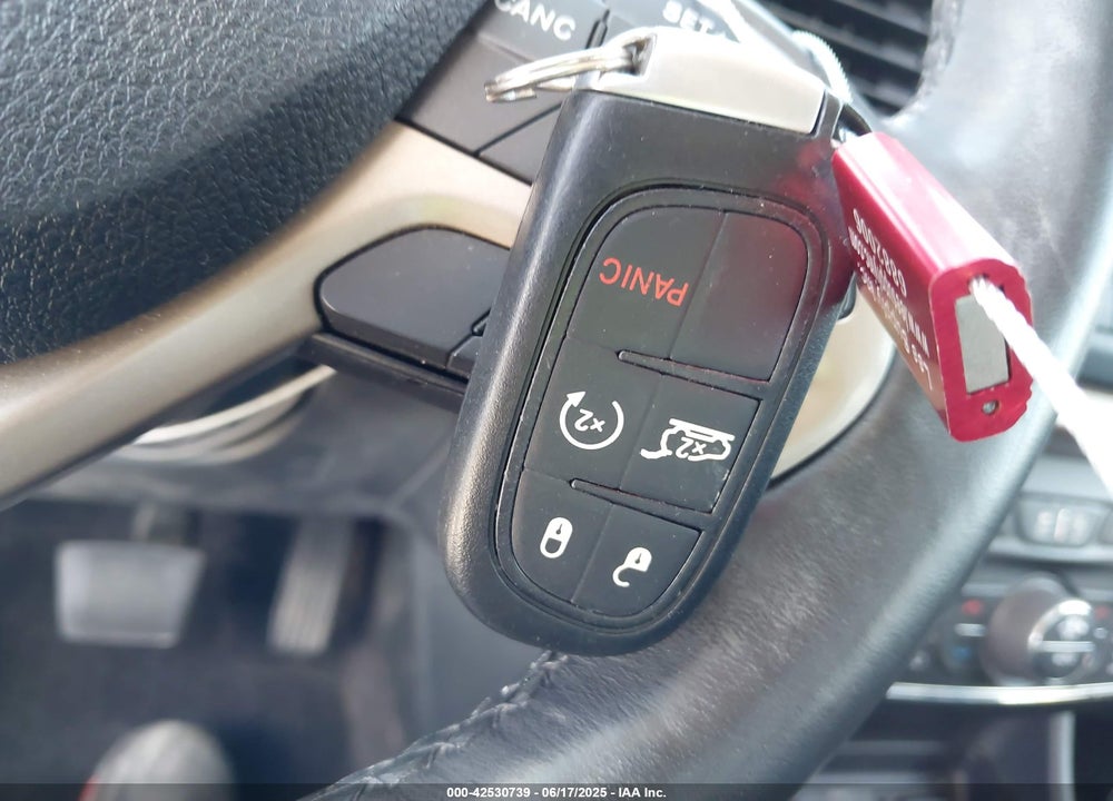 2016 JEEP CHEROKEE VIN: 1C4PJMCS1GW300511