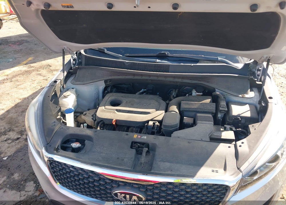 2018 KIA SORENTO VIN: 5XYPG4A30JG381371