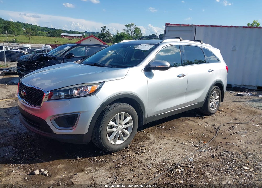 2018 KIA SORENTO VIN: 5XYPG4A30JG381371