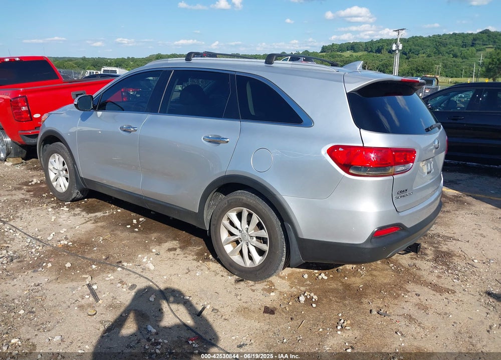 2018 KIA SORENTO VIN: 5XYPG4A30JG381371