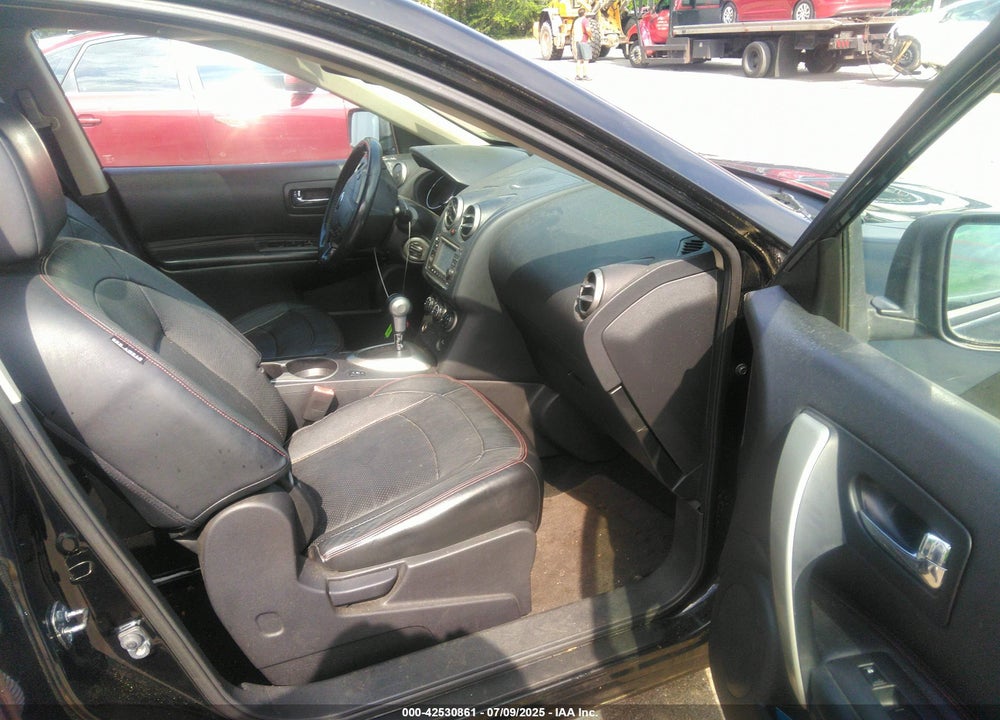 2011 NISSAN ROGUE VIN: JN8AS5MV1BW668881