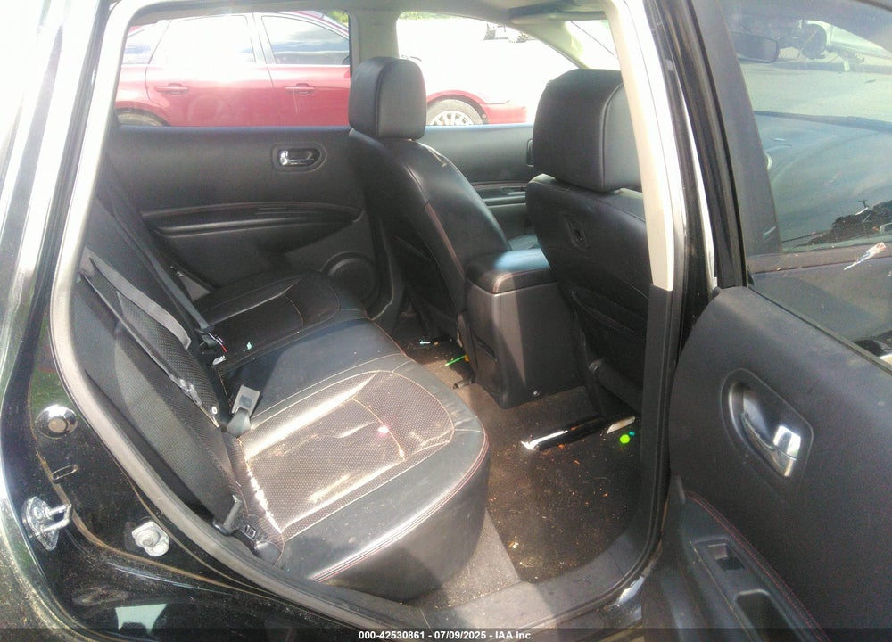 2011 NISSAN ROGUE VIN: JN8AS5MV1BW668881