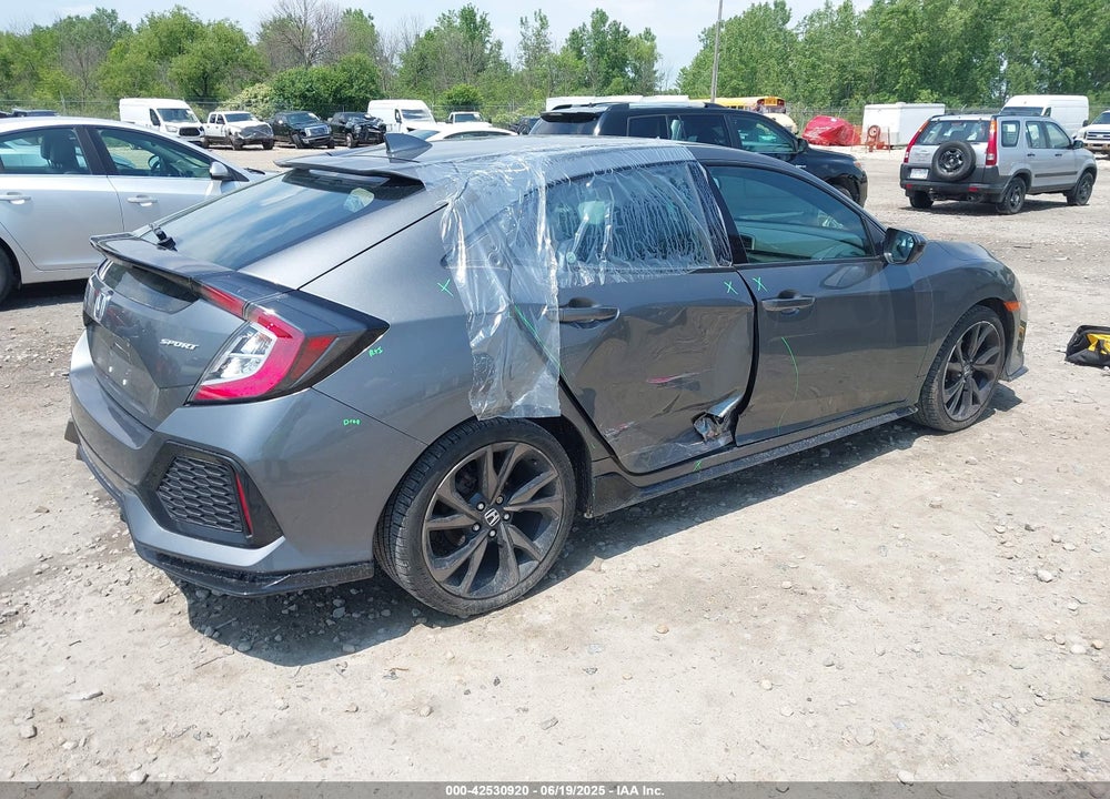 2017 HONDA CIVIC VIN: SHHFK7H4XHU207415