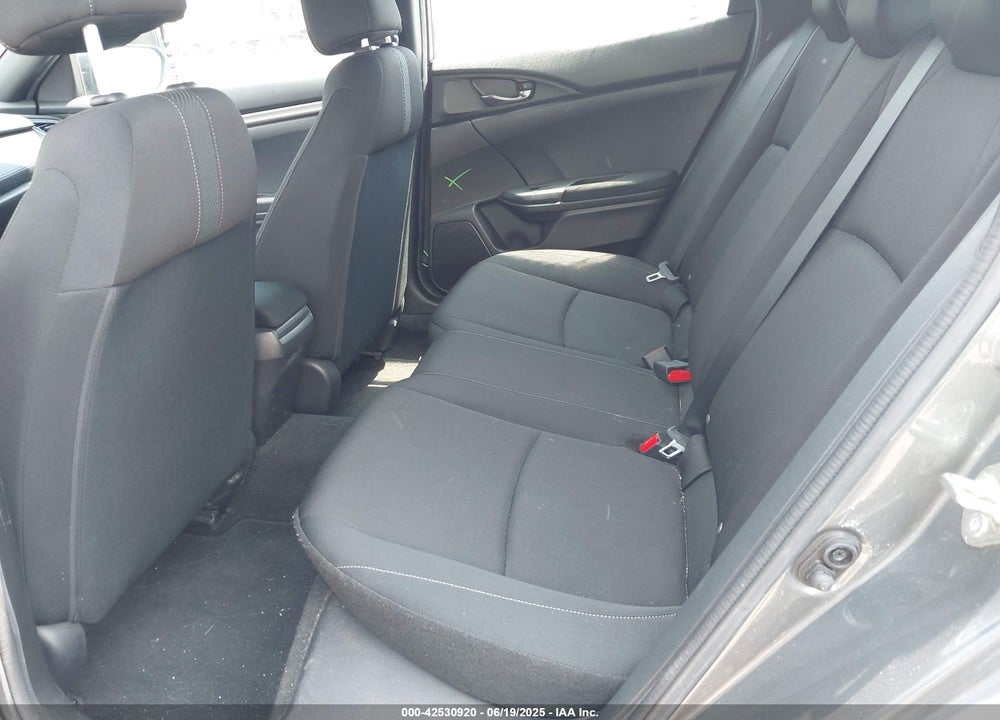 2017 HONDA CIVIC VIN: SHHFK7H4XHU207415