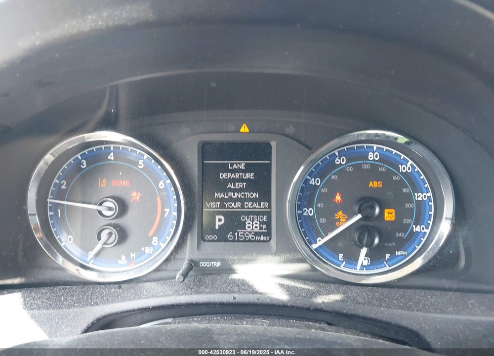 2018 TOYOTA COROLLA VIN: 5YFBURHE6JP829776
