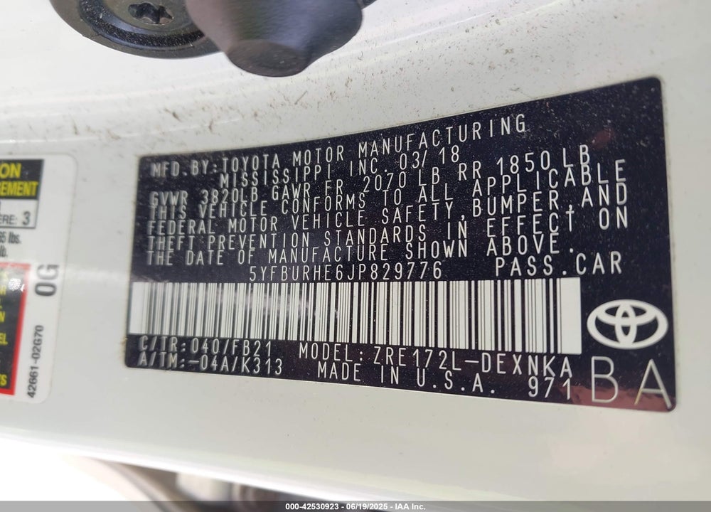 2018 TOYOTA COROLLA VIN: 5YFBURHE6JP829776