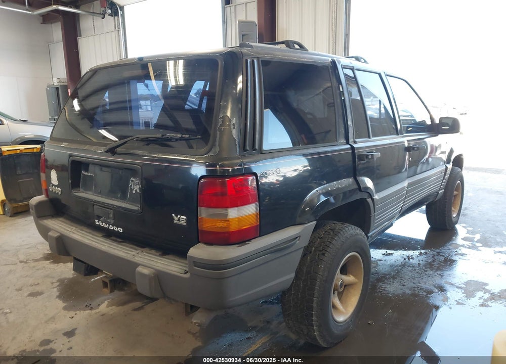 1995 JEEP GRAND CHEROKEE LAREDO VIN: 1J4GZ58Y3SC670696