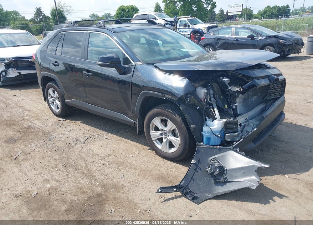 2020 TOYOTA RAV4 XLE VIN: 2T3P1RFV5LC122308