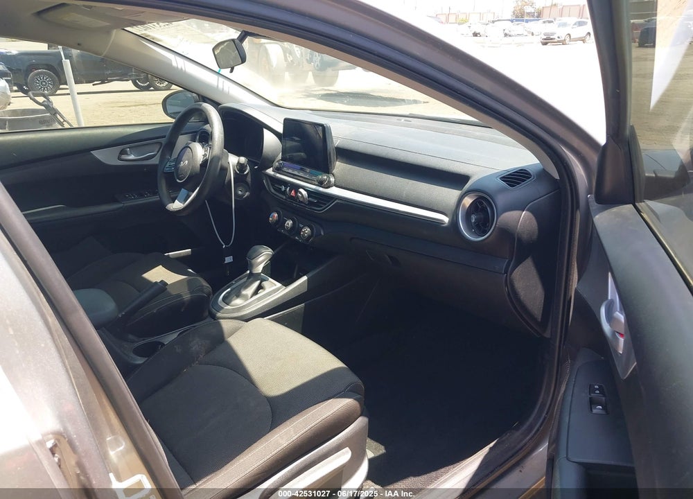 2023 KIA FORTE LXS VIN: 3KPF24AD9PE606962