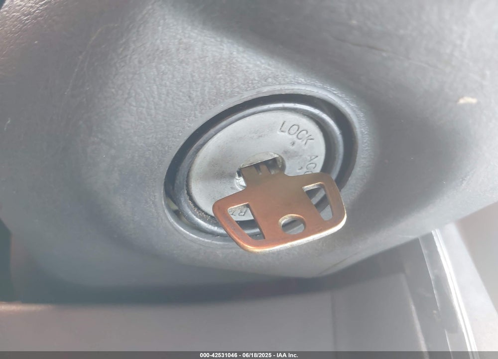 2001 MITSUBISHI MIRAGE LS VIN: JA3AY36C31U011227