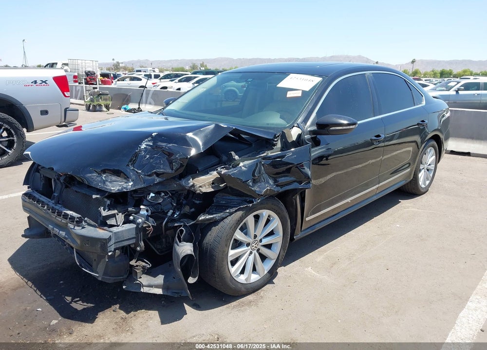 2012 VOLKSWAGEN PASSAT VIN: 1VWCH7A37CC060266