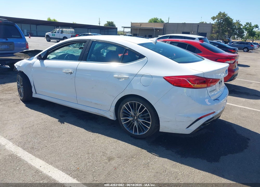 2018 HYUNDAI ELANTRA VIN: KMHD04LB3JU533021