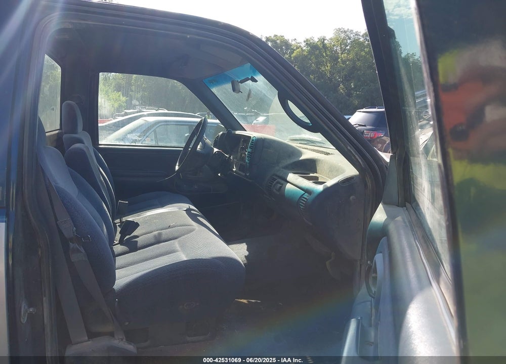 1995 CHEVROLET GMT-400 C2500 VIN: 1GCFC24K3SZ229036