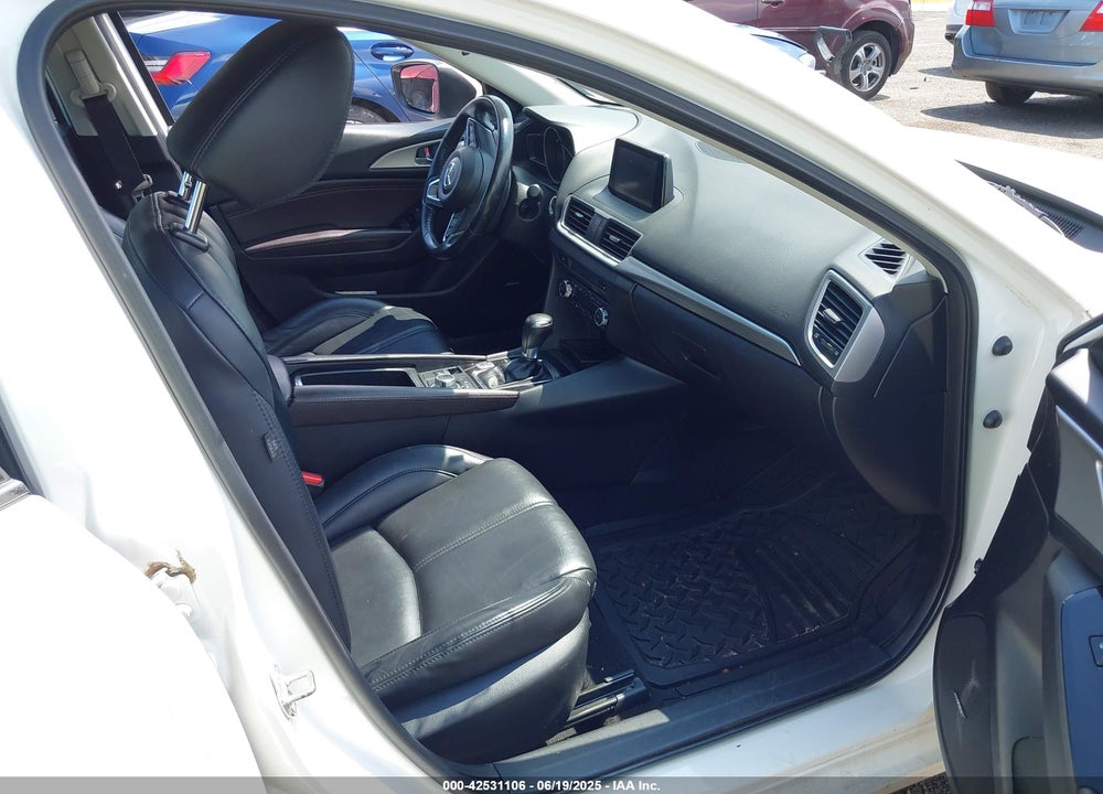 2018 MAZDA 3 TOURING VIN: 3MZBN1V36JM188392