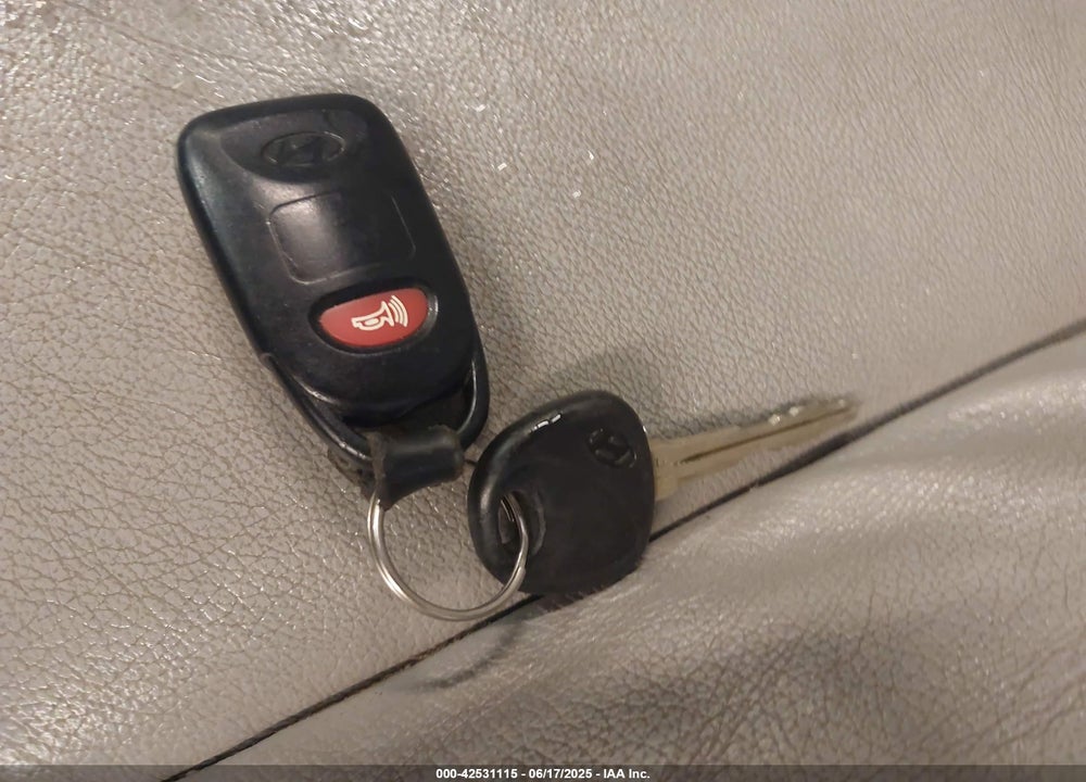 2006 HYUNDAI SONATA VIN: 5NPEU46F66H066867