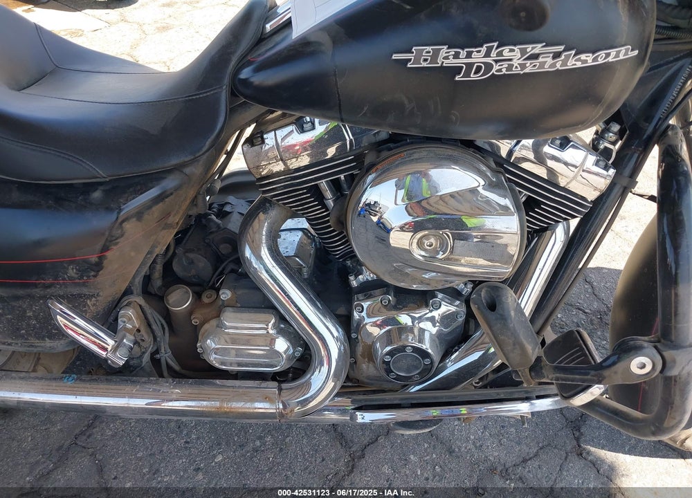2015 HARLEY-DAVIDSON FLHXS STREET GLIDE SPECIAL VIN: 1HD1KRM33FB668619