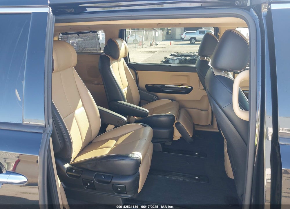 2016 KIA SEDONA SX LUXURY VIN: KNDME5C10G6126693