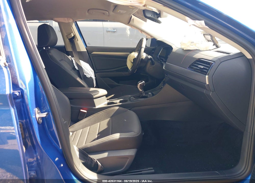 2024 VOLKSWAGEN JETTA VIN: 3VWEM7BU8RM077175