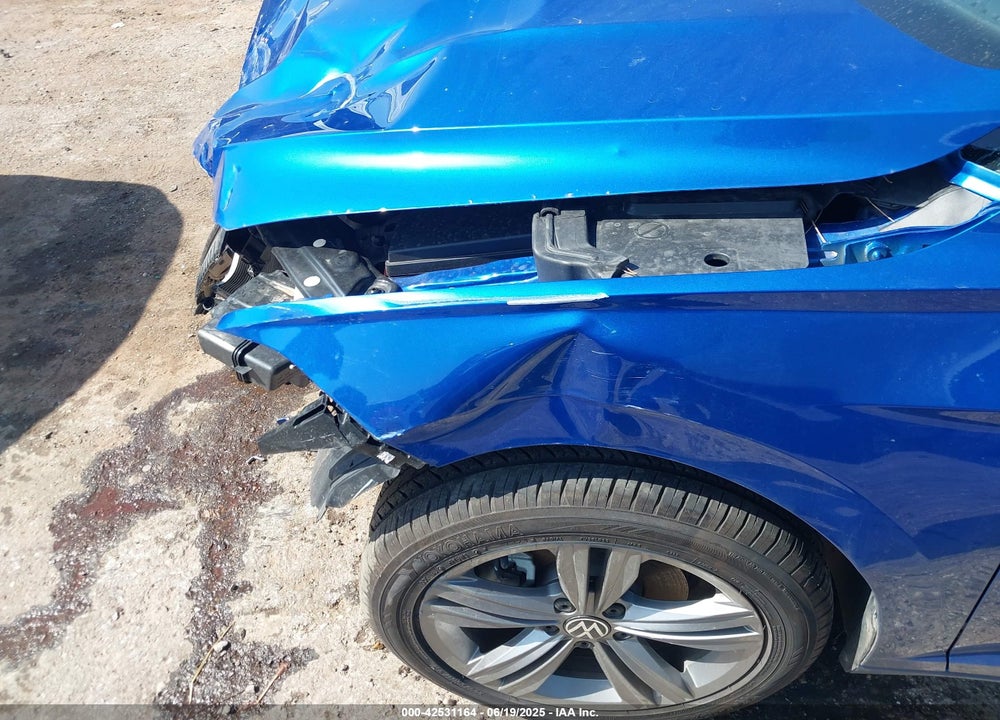 2024 VOLKSWAGEN JETTA VIN: 3VWEM7BU8RM077175
