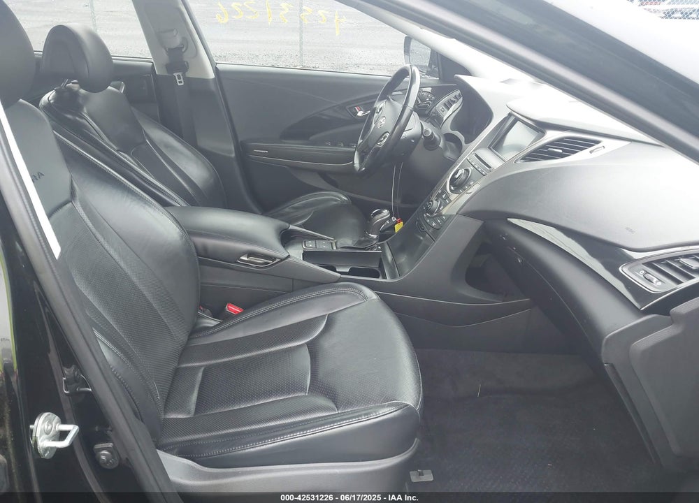 2013 HYUNDAI AZERA VIN: KMHFH4JG5DA328645