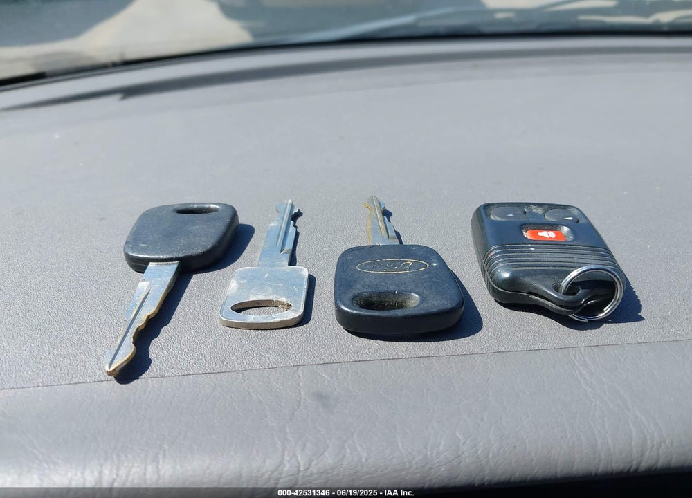 2000 FORD WINDSTAR SE VIN: 2FMZA524XYBB87299