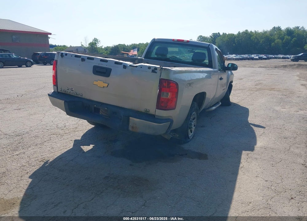 2011 CHEVROLET SILVERADO 1500 VIN: 1GCNKPEX6BZ348379