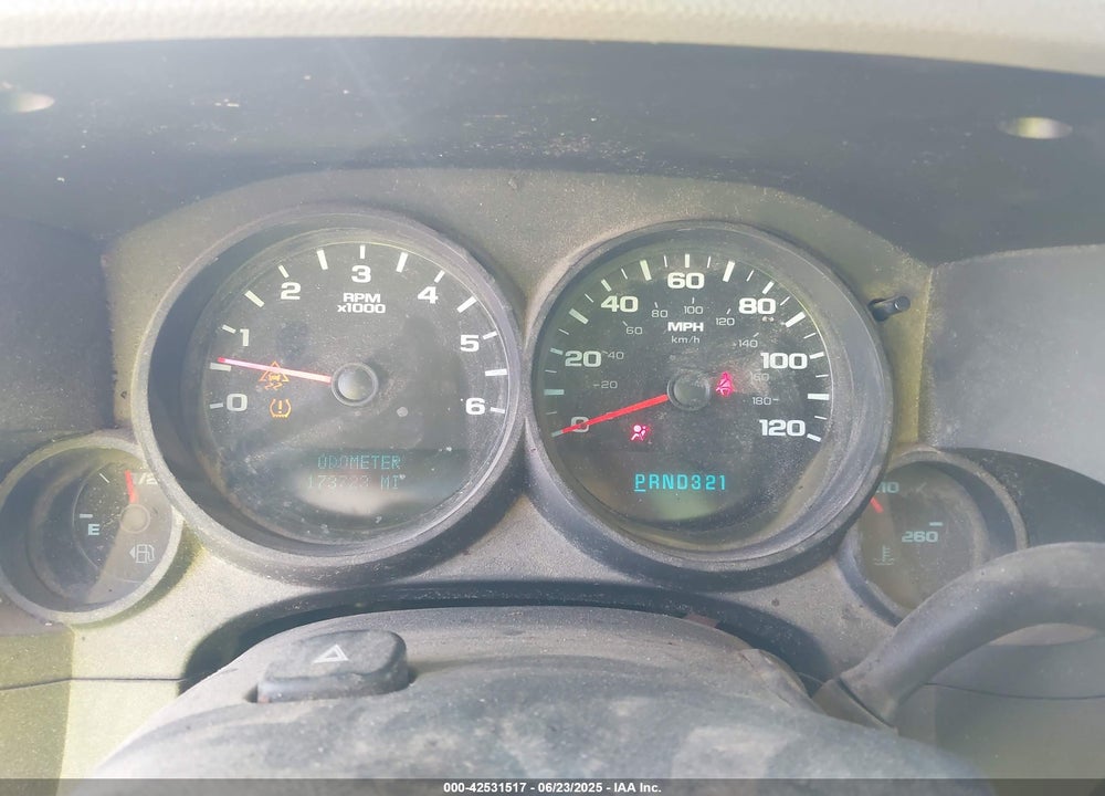 2011 CHEVROLET SILVERADO 1500 VIN: 1GCNKPEX6BZ348379