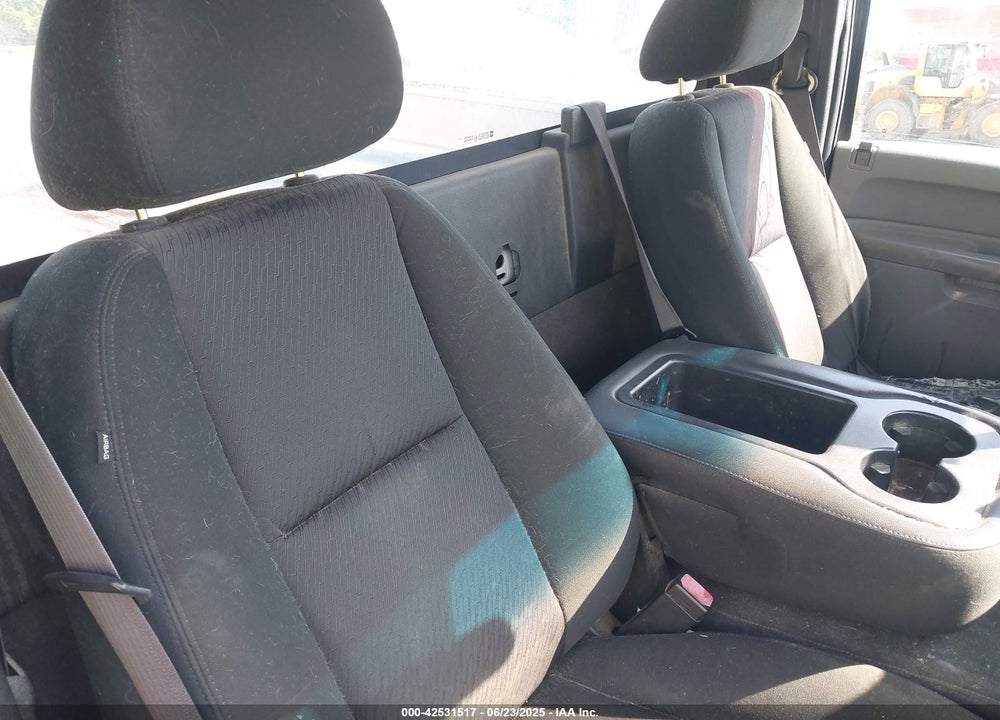 2011 CHEVROLET SILVERADO 1500 VIN: 1GCNKPEX6BZ348379