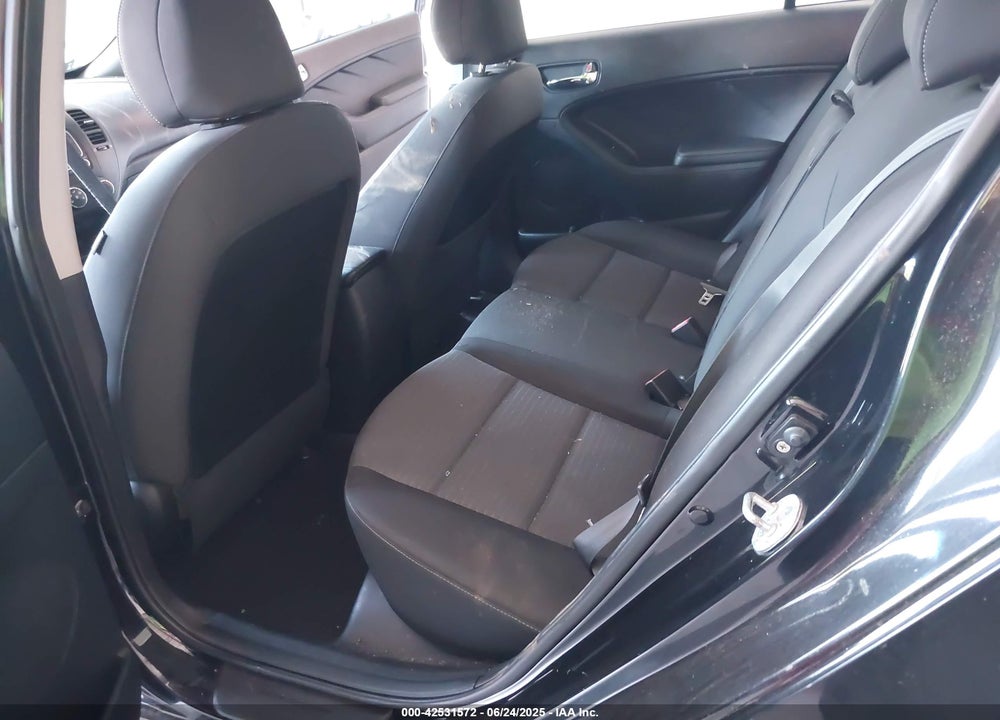 2016 KIA FORTE LX VIN: KNAFX4A61G5446314