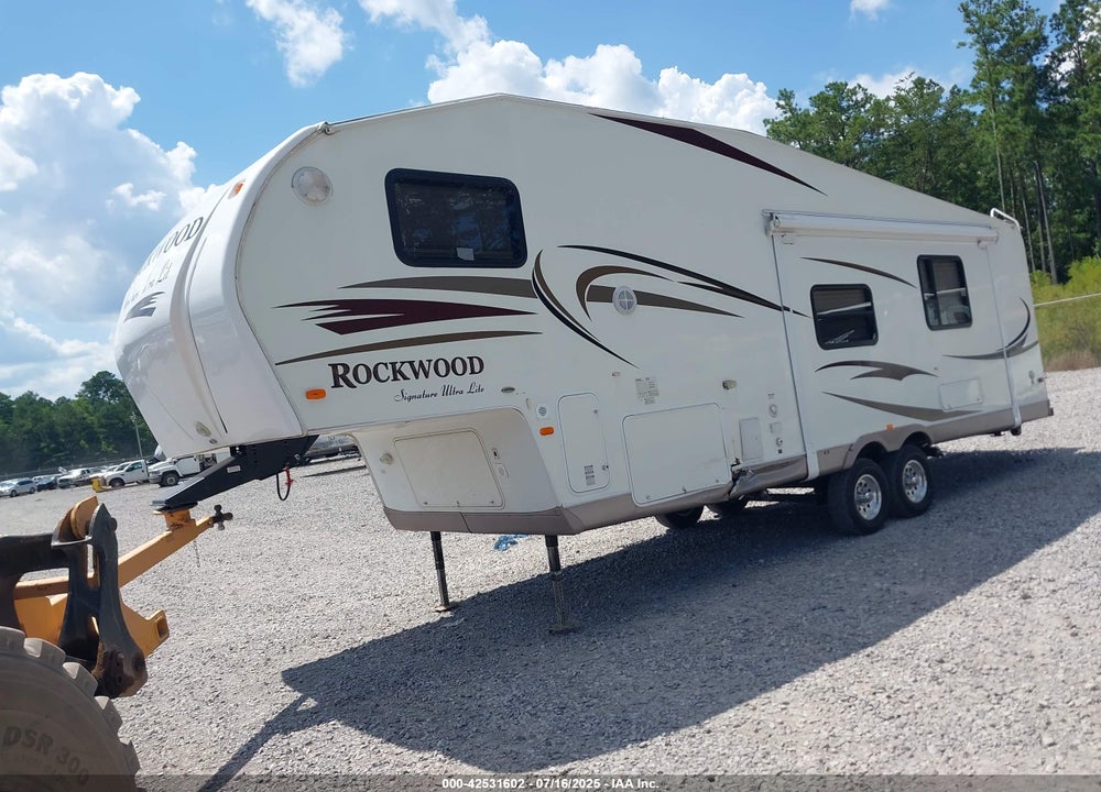 2011 FOREST RIVER ROCKWOOD TRAVEL TRAILER VIN: 4X4FRLD25B1834110