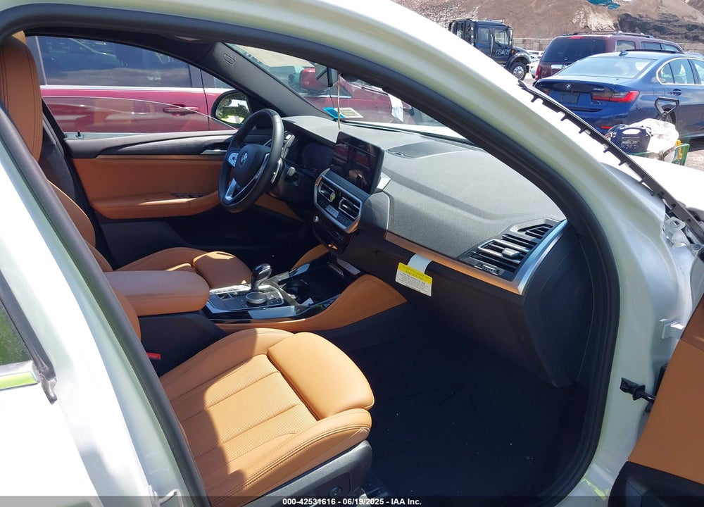 2025 BMW X4 VIN: 5UX33DT03S9X59312