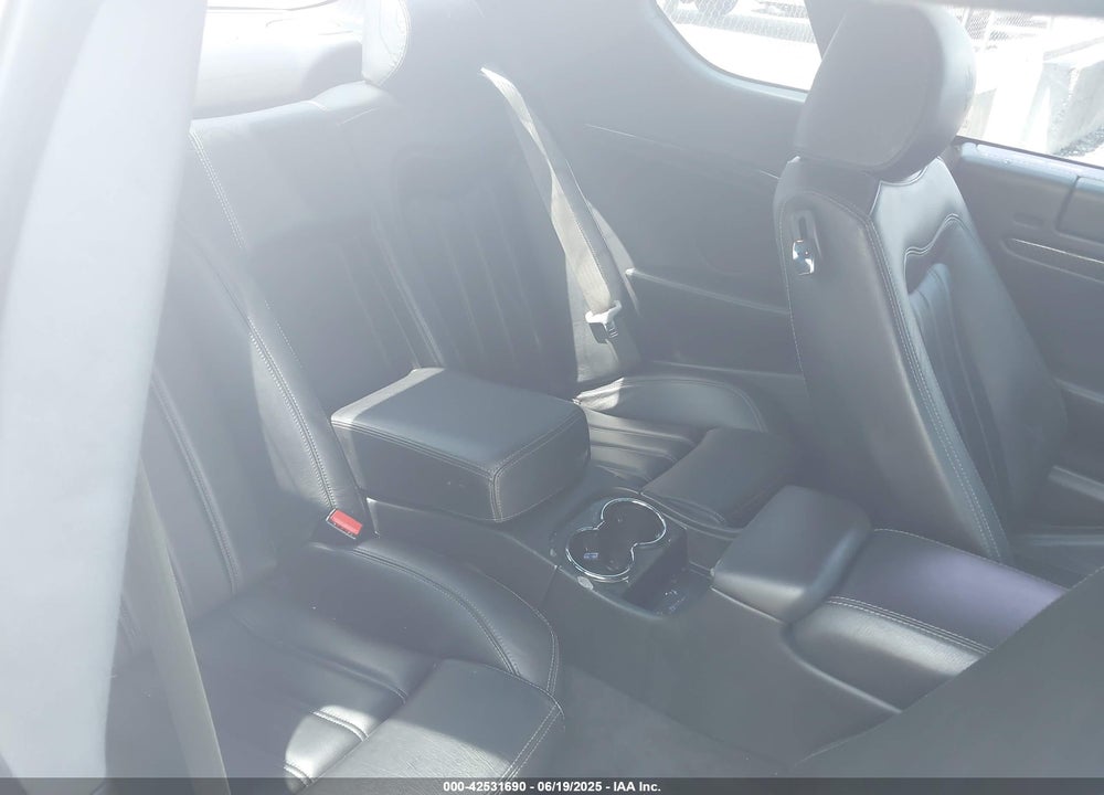 2011 MASERATI GRANTURISMO VIN: ZAM45KLA7B0058933