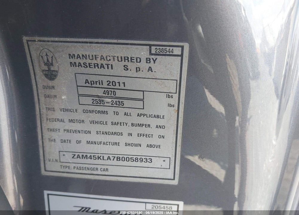 2011 MASERATI GRANTURISMO VIN: ZAM45KLA7B0058933