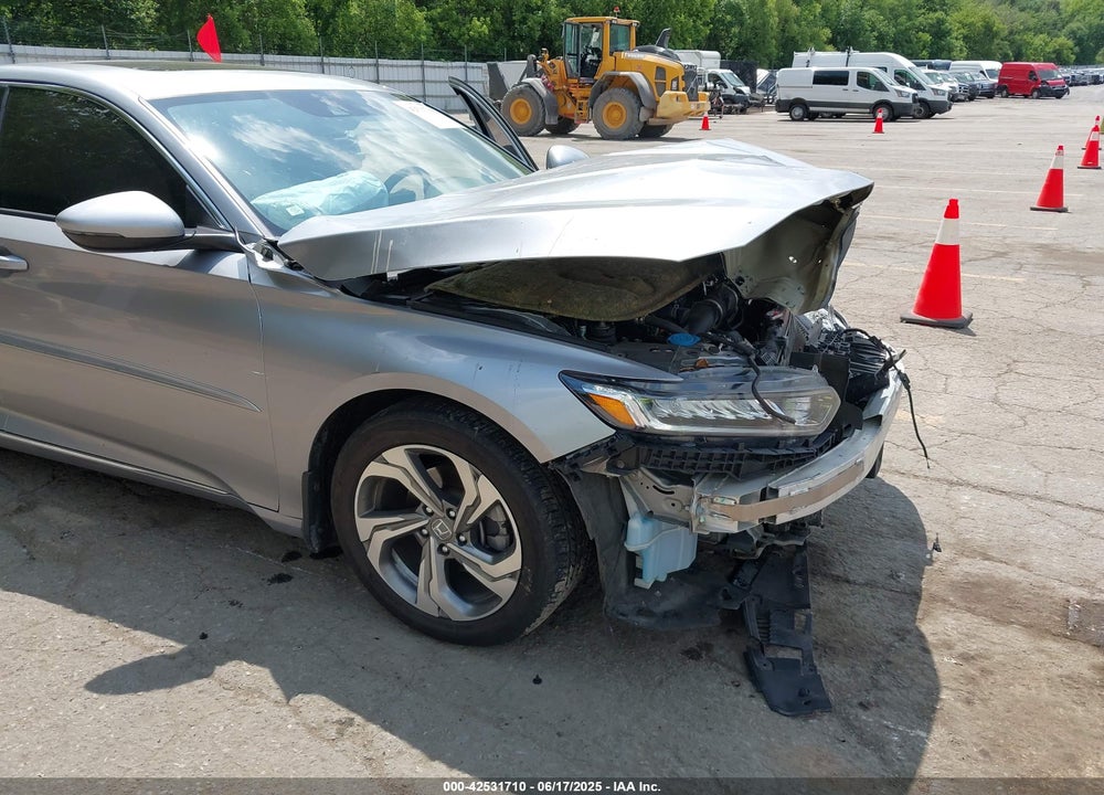 2018 HONDA ACCORD VIN: 1HGCV1F51JA076041