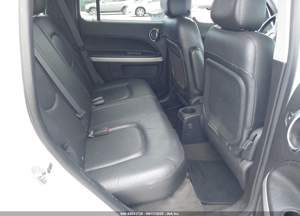 2007 CHEVROLET HHR VIN: 3GNDA33P57S602301