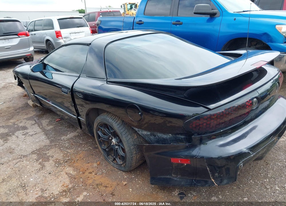 1997 PONTIAC FIREBIRD TRANS AM VIN: 2G2FV22P7V2225589