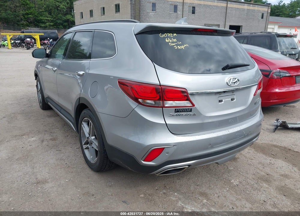 2017 HYUNDAI SANTA FE VIN: KM8SRDHF4HU201382