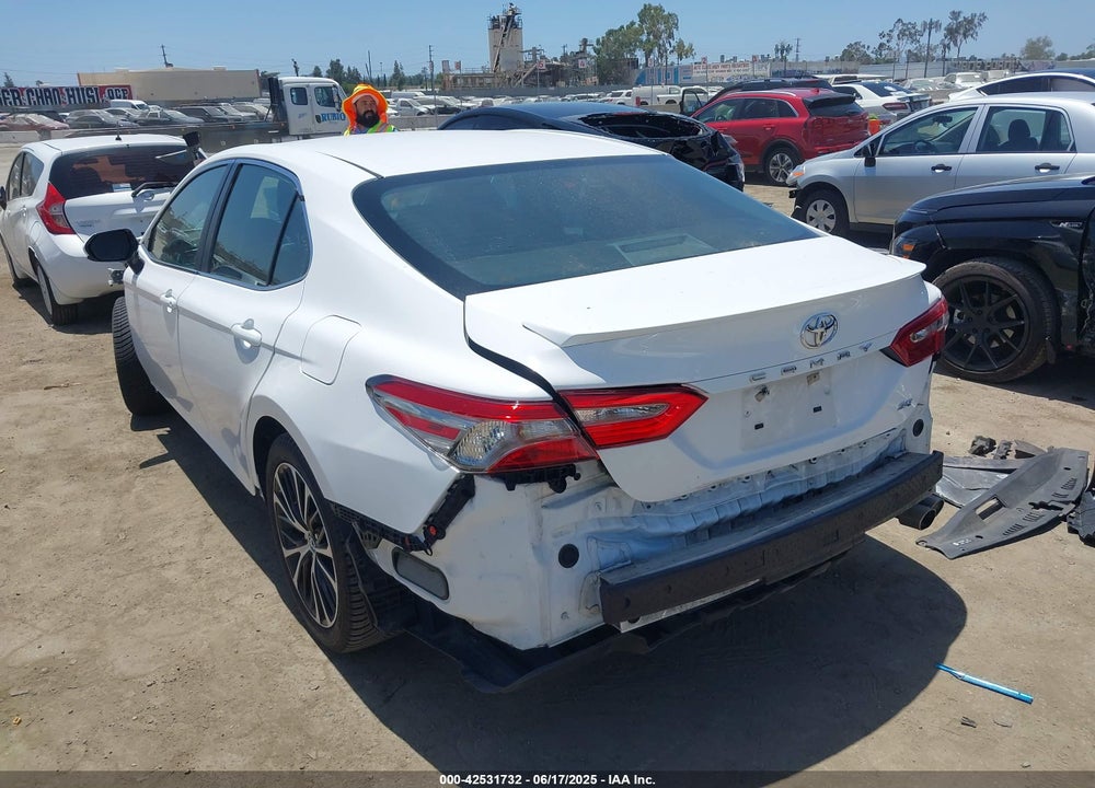 2018 TOYOTA CAMRY VIN: 4T1B11HK5JU007856