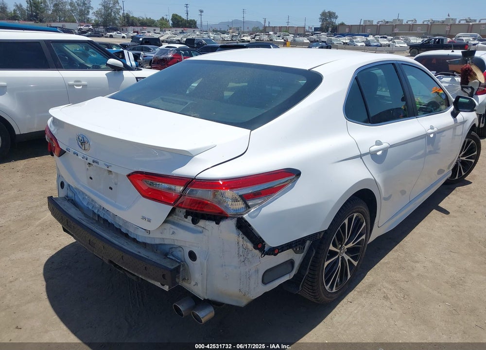 2018 TOYOTA CAMRY VIN: 4T1B11HK5JU007856