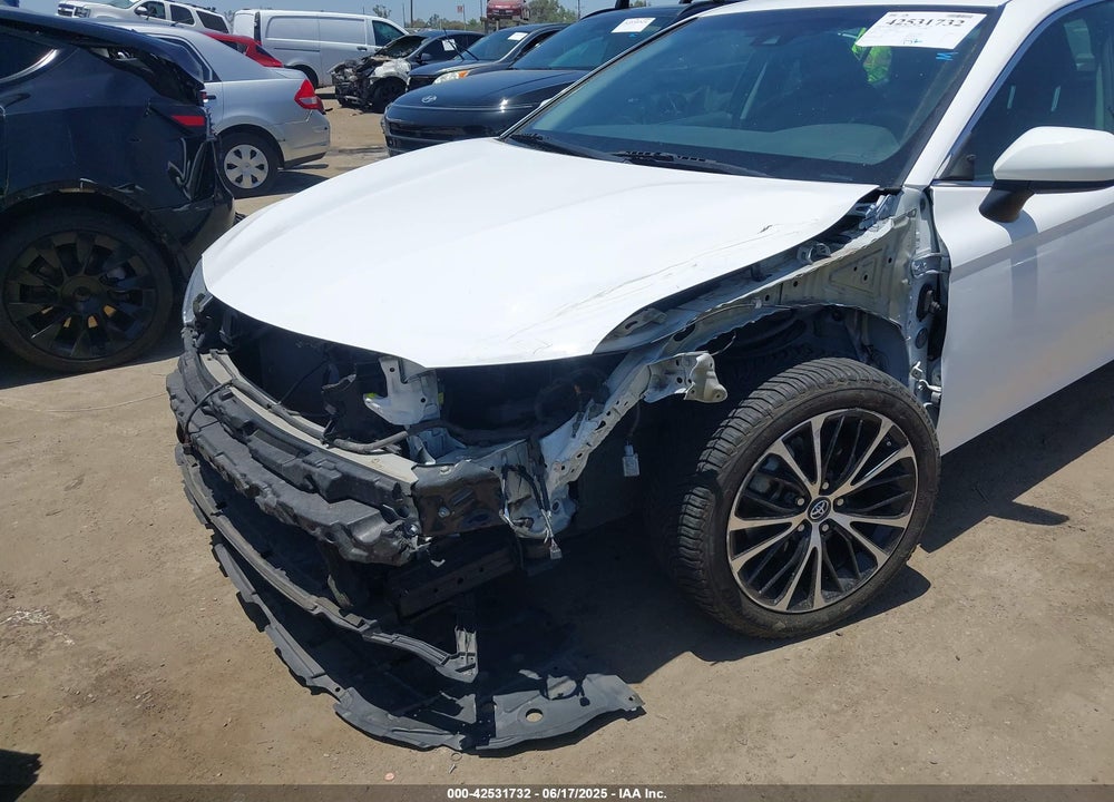 2018 TOYOTA CAMRY VIN: 4T1B11HK5JU007856
