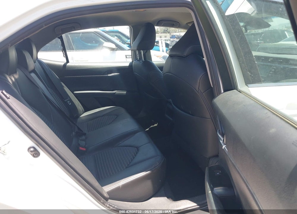2018 TOYOTA CAMRY VIN: 4T1B11HK5JU007856