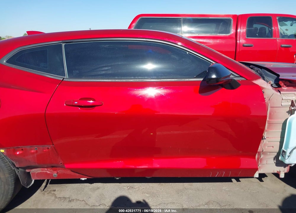 2021 CHEVROLET CAMARO VIN: 1G1FF1R71M0112447