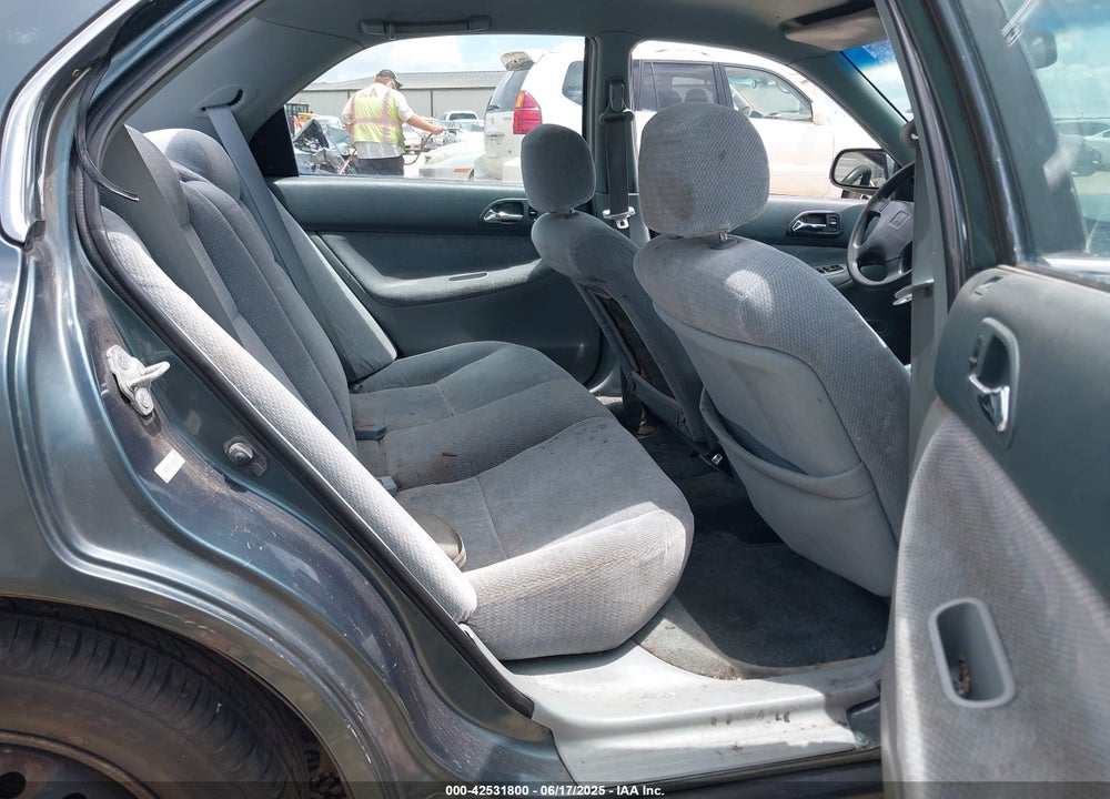 1996 HONDA ACCORD LX/EX VIN: 1HGCD5639TA290190
