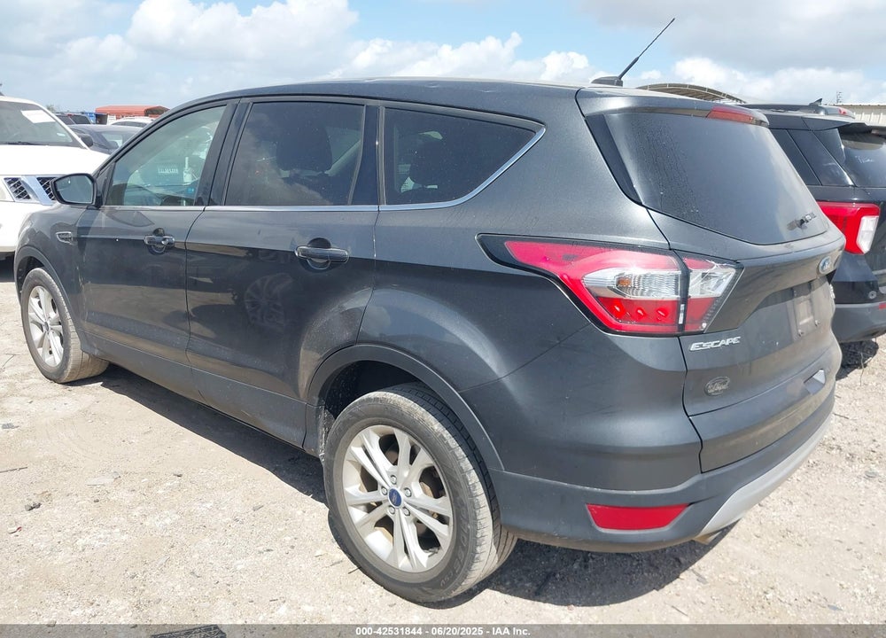 2017 FORD ESCAPE VIN: 1FMCU0GD3HUC00414