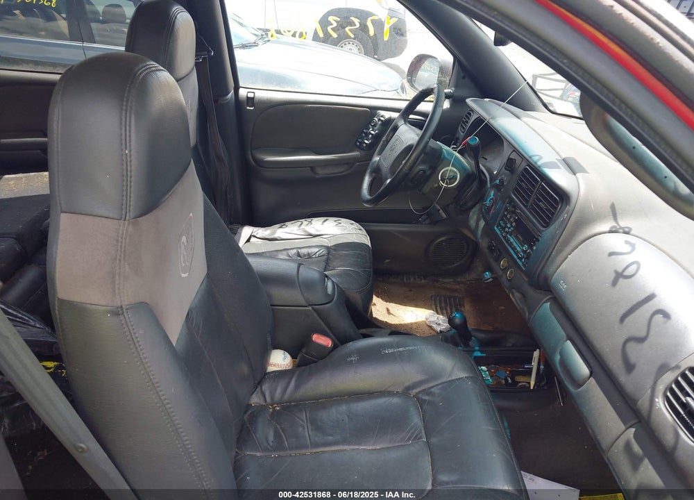 1999 DODGE DURANGO VIN: 1B4HS28Z2XF642378