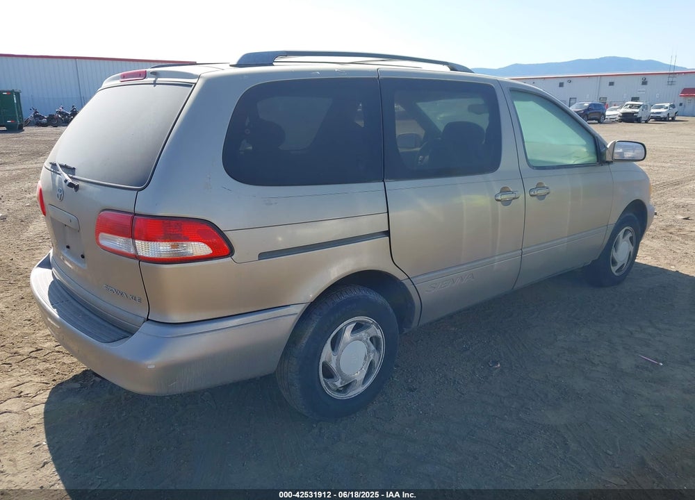 2002 TOYOTA SIENNA XLE VIN: 4T3ZF13C72U419558