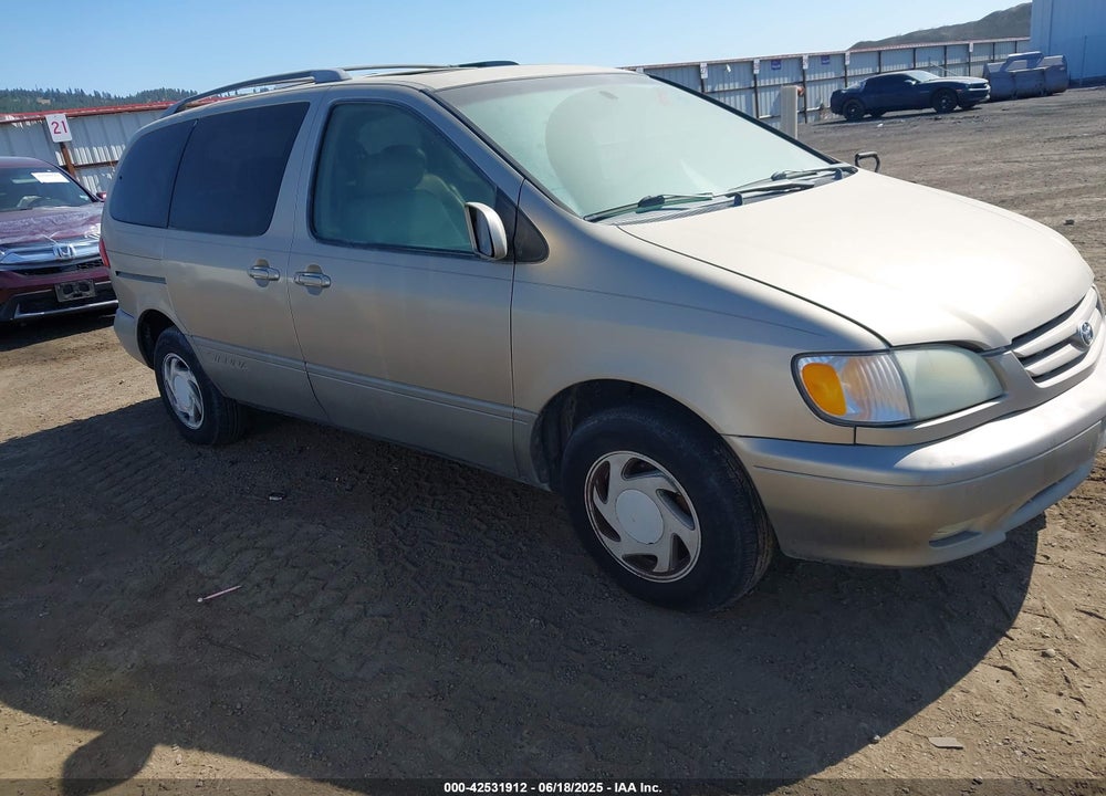 2002 TOYOTA SIENNA XLE VIN: 4T3ZF13C72U419558