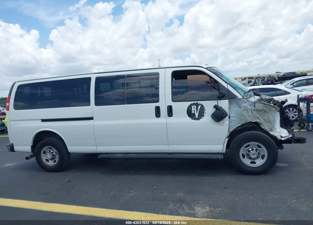 2019 CHEVROLET EXPRESS 3500 LT VIN: 1GAZGPFG9K1266347